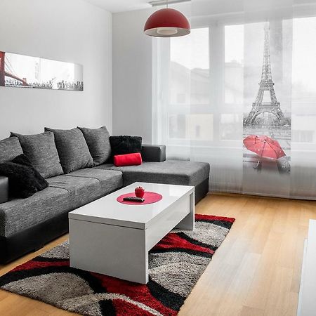 Flexible Selfcheckins 7 - Zagreb - Garage - Electric Vehicle Ccharger - Loggia - New - Luxury - Apartments Repinc 7 ภายนอก รูปภาพ