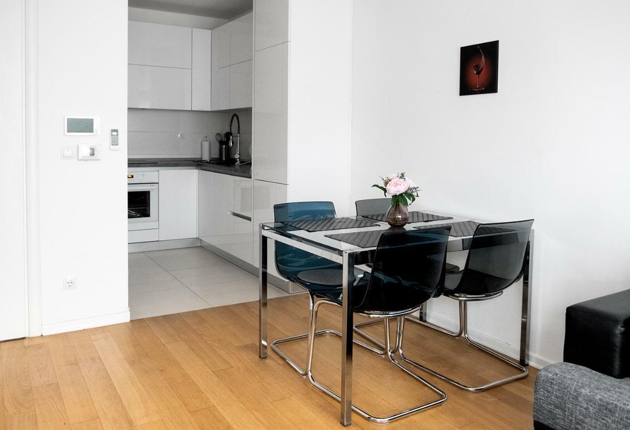 Flexible Selfcheckins 7 - Zagreb - Garage - Electric Vehicle Ccharger - Loggia - New - Luxury - Apartments Repinc 7 ภายนอก รูปภาพ