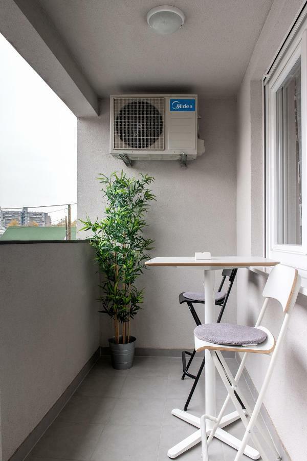 Flexible Selfcheckins 7 - Zagreb - Garage - Electric Vehicle Ccharger - Loggia - New - Luxury - Apartments Repinc 7 ภายนอก รูปภาพ