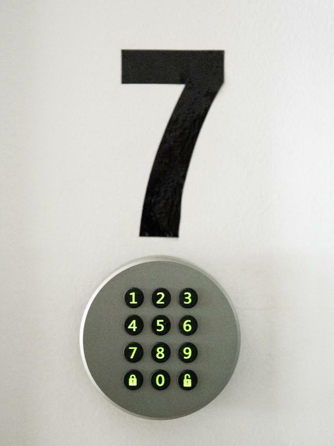 Flexible Selfcheckins 7 - Zagreb - Garage - Electric Vehicle Ccharger - Loggia - New - Luxury - Apartments Repinc 7 ภายนอก รูปภาพ